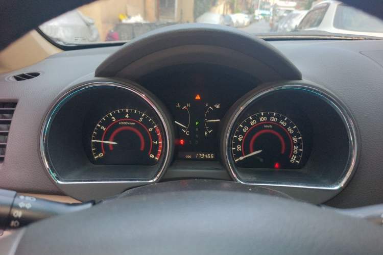 Used Toyota Highlander 2009 2.7L Two-Wheel Drive 7-Seater Luxury Edition Instrument Cluster