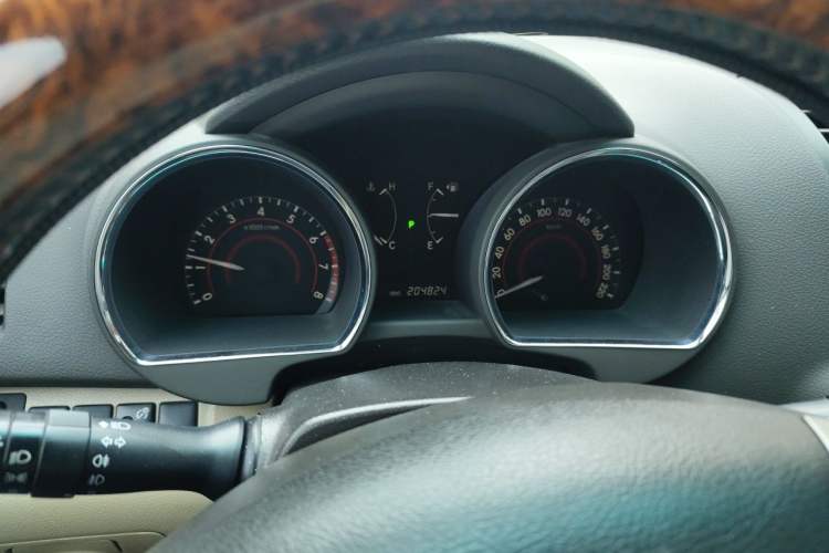 Used Toyota Highlander 2009 2.7L Two-Wheel Drive 5-Seater Sport Edition Instrument Cluster