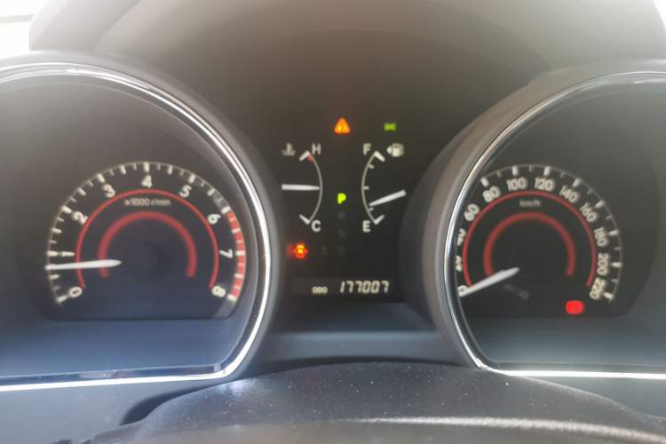 Used Toyota Highlander 2009 2.7L Two-Wheel Drive 7-Seater Luxury Edition Instrument Cluster