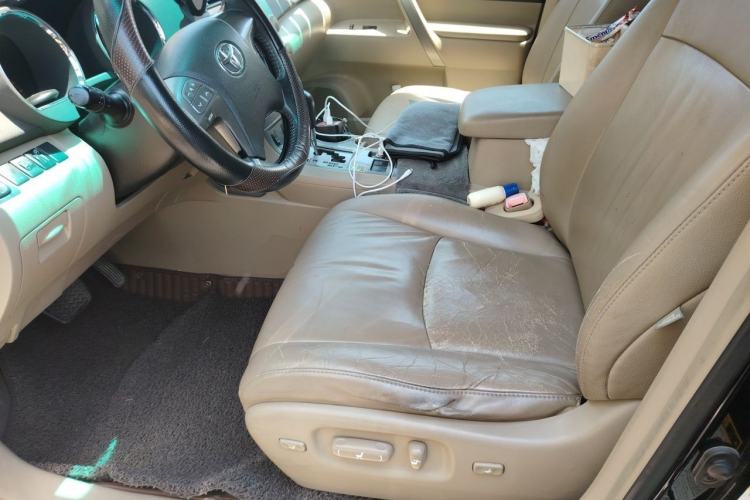 Used Toyota Highlander 2009 2.7L Two-Wheel Drive 5-Seater Sport Edition Left Front Seat