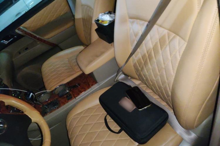 Used Toyota Highlander 2009 2.7L Two-Wheel Drive 7-Seater Luxury Navigation Edition Left Front Seat