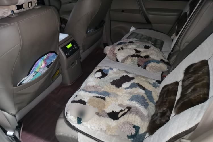 Used Toyota Highlander 2009 2.7L Two-Wheel Drive 7-Seater Luxury Navigation Edition Left Rear Seat