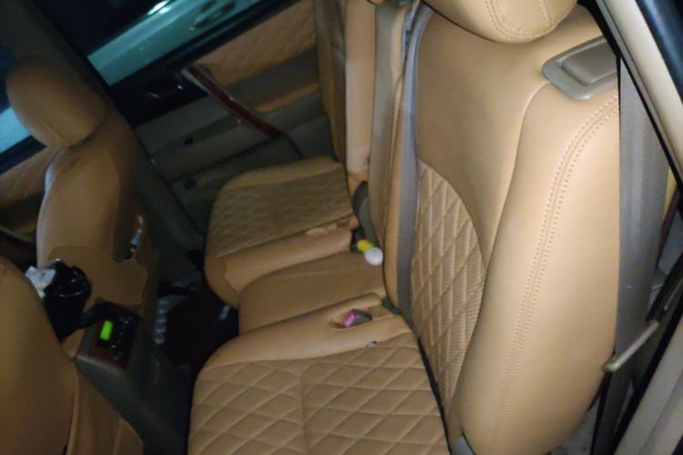 Used Toyota Highlander 2009 2.7L Two-Wheel Drive 7-Seater Luxury Navigation Edition Left Rear Seat
