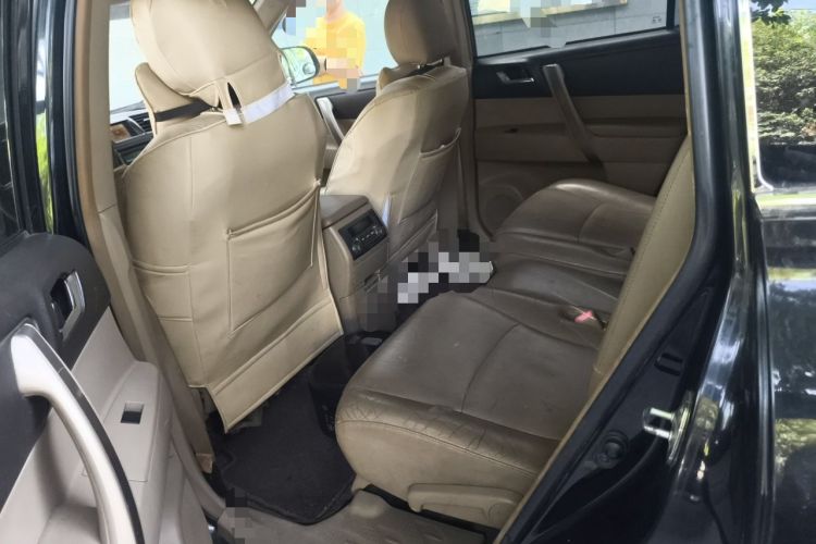 Used Toyota Highlander 2009 2.7L Two-Wheel Drive 7-Seater Luxury Edition Left Rear Seat