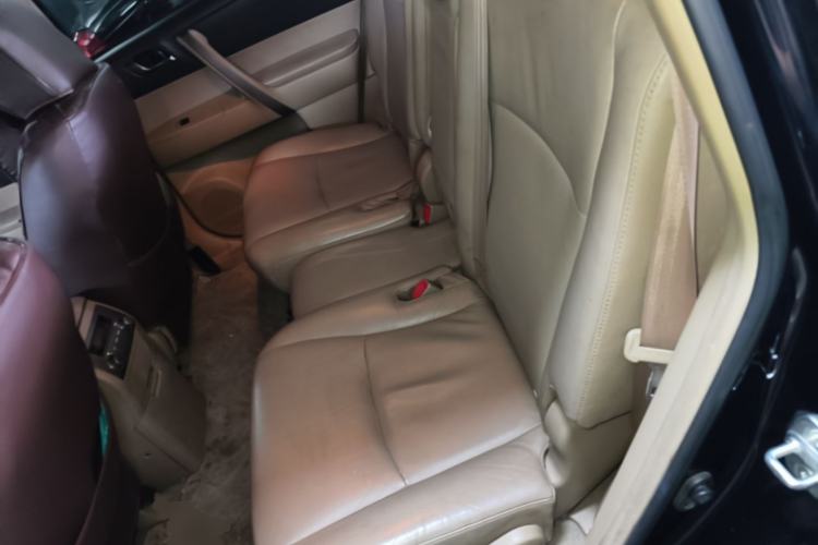 Used Toyota Highlander 2009 2.7L Two-Wheel Drive 7-Seater Luxury Navigation Edition Left Rear Seat
