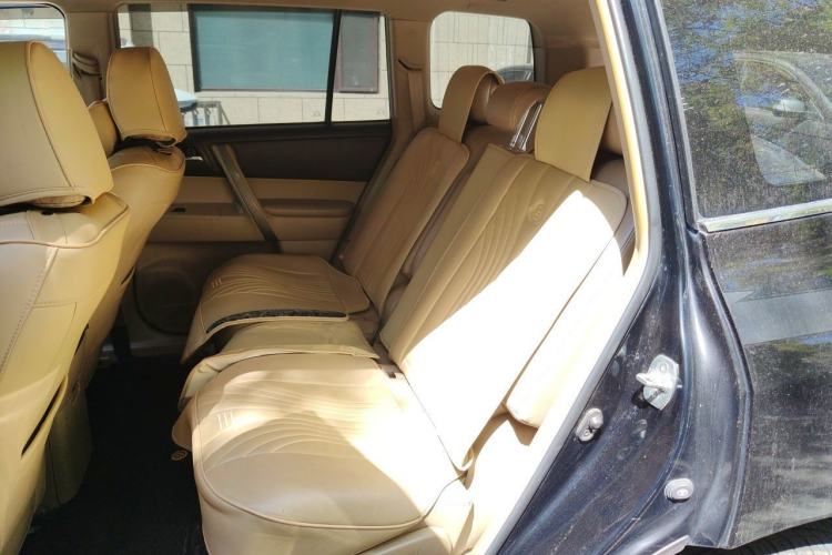 Used Toyota Highlander 2009 2.7L Two-Wheel Drive 7-Seater Luxury Edition Left Rear Seat