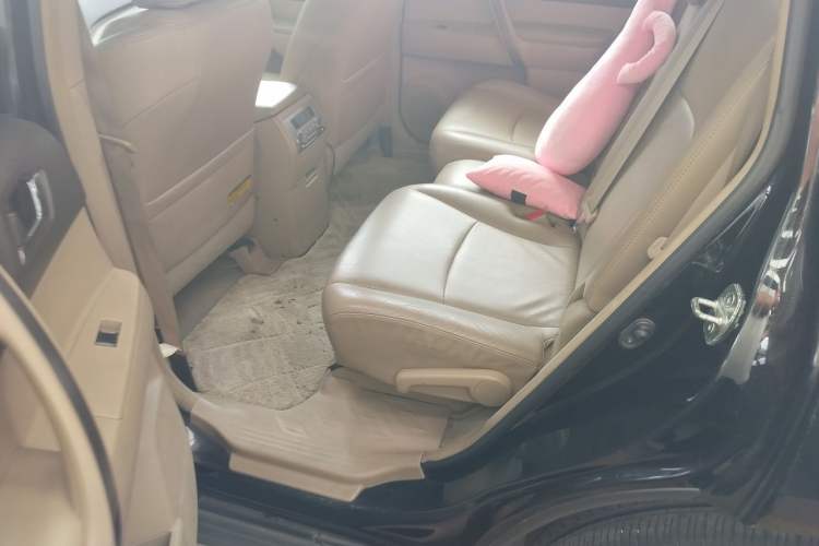 Used Toyota Highlander 2009 2.7L Two-Wheel Drive 7-Seater Luxury Edition Left Rear Seat