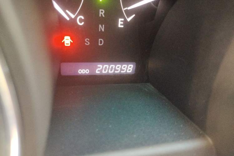 Used Toyota Highlander 2009 3.5L 4x4 7-Seater Luxury Edition Odometer Close Up