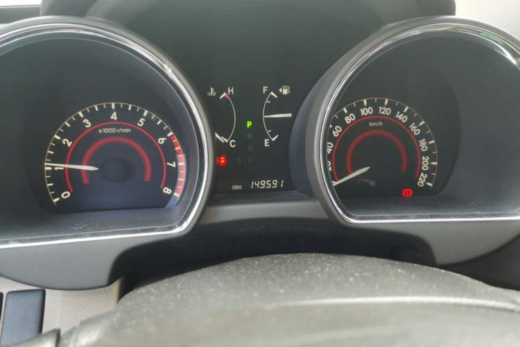 Used Toyota Highlander 2009 2.7L 2WD 5-Seater Elite Edition Odometer Close Up