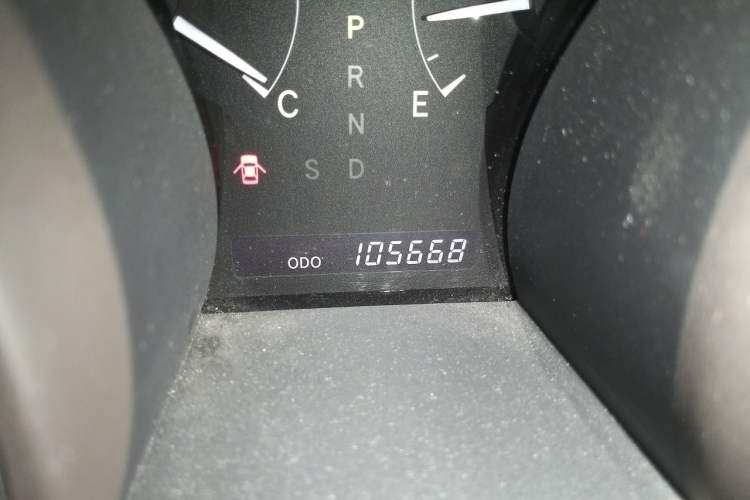 Used Toyota Highlander 2009 2.7L Two-Wheel Drive 7-Seater Luxury Edition Odometer Close Up