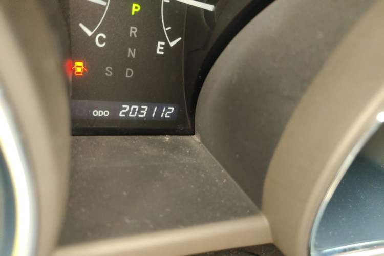 Used Toyota Highlander 2009 2.7L Two-Wheel Drive 7-Seater Luxury Edition Odometer Close Up