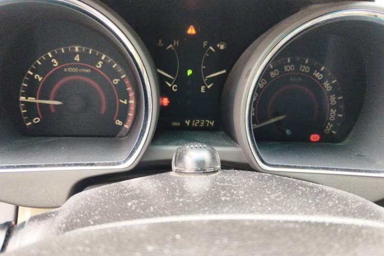 Used Toyota Highlander 2009 2.7L Two-Wheel Drive 7-Seater Luxury Edition Odometer Close Up