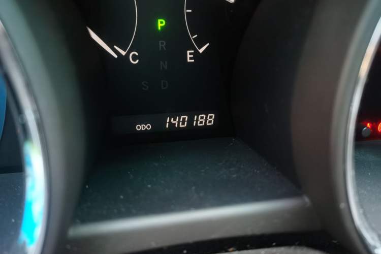 Used Toyota Highlander 2009 3.5L 4x4 7-Seater Luxury Edition Odometer Close Up