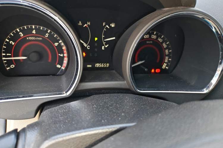 Used Toyota Highlander 2009 3.5L 4x4 7-Seater Elite Edition Odometer Close Up