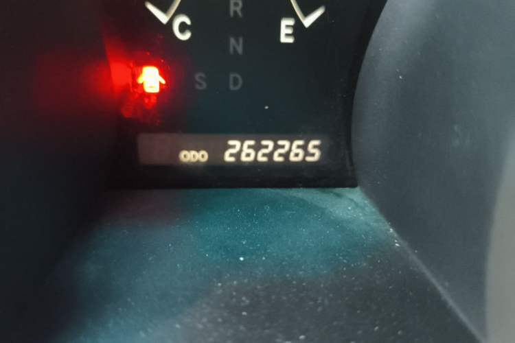 Used Toyota Highlander 2009 3.5L 4x4 7-Seater Elite Edition Odometer Close Up