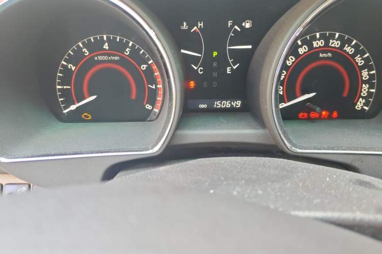 Used Toyota Highlander 2009 2.7L Two-Wheel Drive 7-Seater Luxury Edition Odometer Close Up