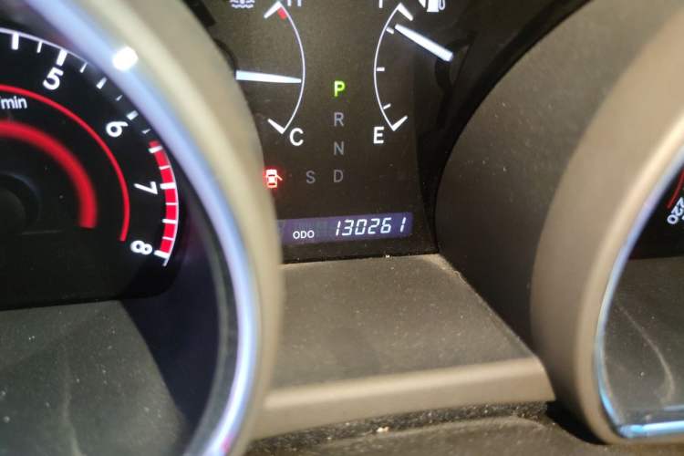 Used Toyota Highlander 2009 3.5L 4x4 7-Seater Luxury Edition Odometer Close Up