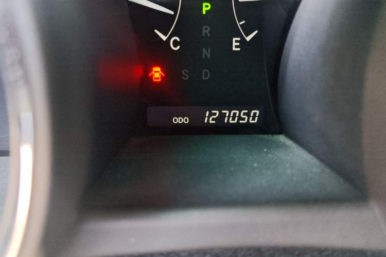 Used Toyota Highlander 2009 2.7L 2WD 5-Seater Elite Edition Odometer Close Up