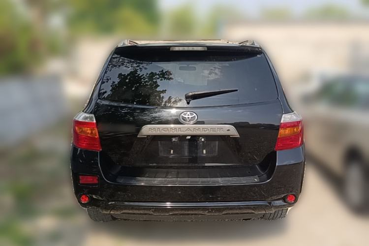 Used Toyota Highlander 2009 2.7L Two-Wheel Drive 7-Seater Luxury Edition Rear