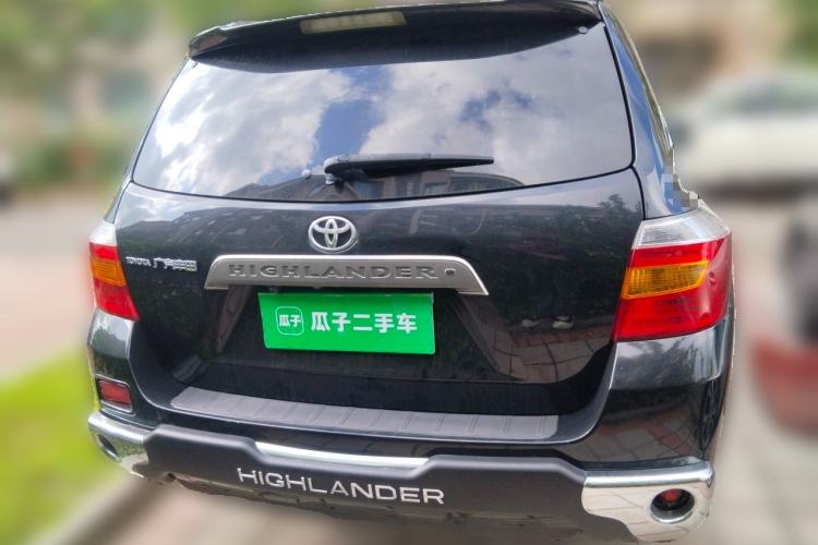 Used Toyota Highlander 2009 2.7L Two-Wheel Drive 7-Seater Luxury Edition Rear