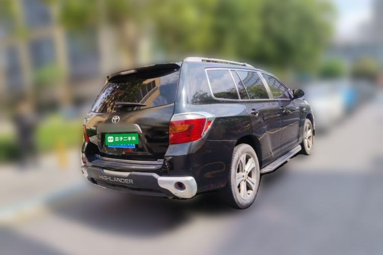 Used Toyota Highlander 2009 2.7L Two-Wheel Drive 7-Seater Luxury Edition Rear Right 45 Deg