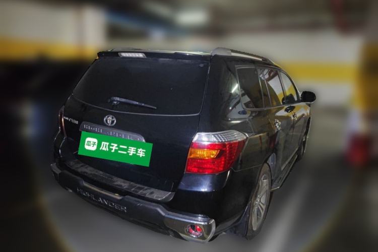 Used Toyota Highlander 2009 2.7L Two-Wheel Drive 7-Seater Luxury Edition Rear Right 45 Deg