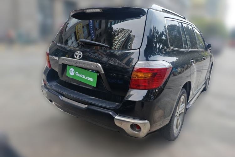 Used Toyota Highlander 2009 2.7L Two-Wheel Drive 7-Seater Luxury Edition Rear Right 45 Deg