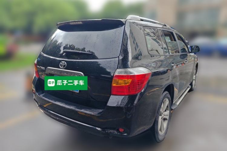 Used Toyota Highlander 2009 2.7L Two-Wheel Drive 7-Seater Luxury Edition Rear Right 45 Deg