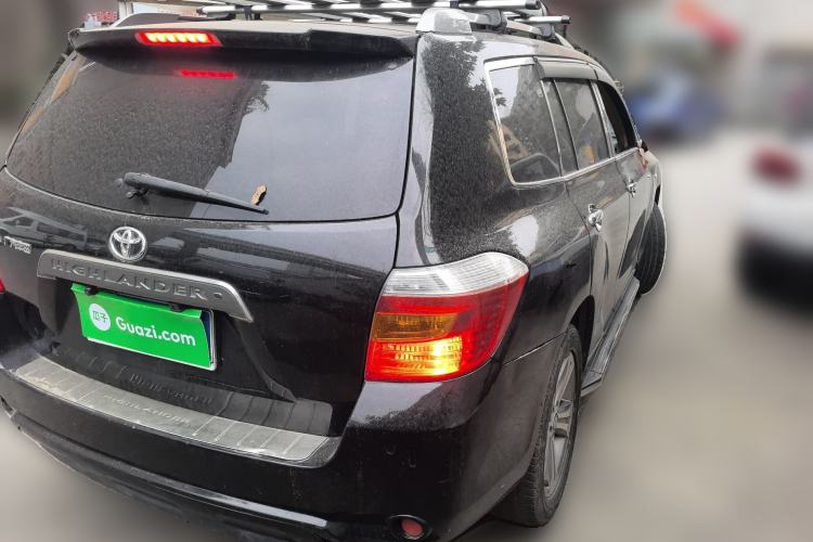 Used Toyota Highlander 2009 2.7L Two-Wheel Drive 7-Seater Luxury Edition Rear Right 45 Deg