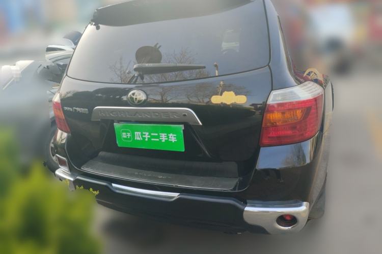 Used Toyota Highlander 2009 2.7L Two-Wheel Drive 7-Seater Luxury Edition Rear