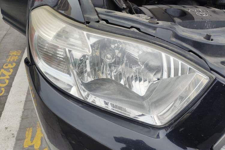 Used Toyota Highlander 2009 2.7L 2WD 5-Seater Elite Edition Right Front Headlight