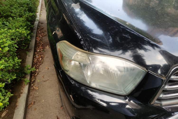 Used Toyota Highlander 2009 2.7L Two-Wheel Drive 7-Seater Luxury Edition Right Front Headlight