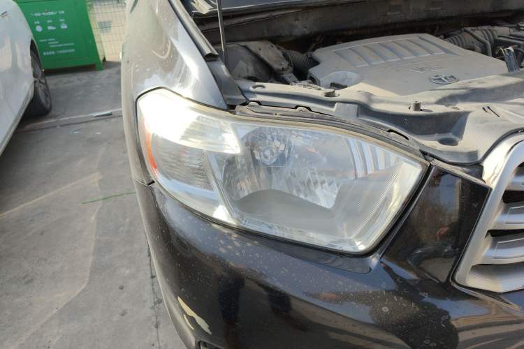 Used Toyota Highlander 2009 3.5L 4x4 7-Seater Elite Edition Right Front Headlight