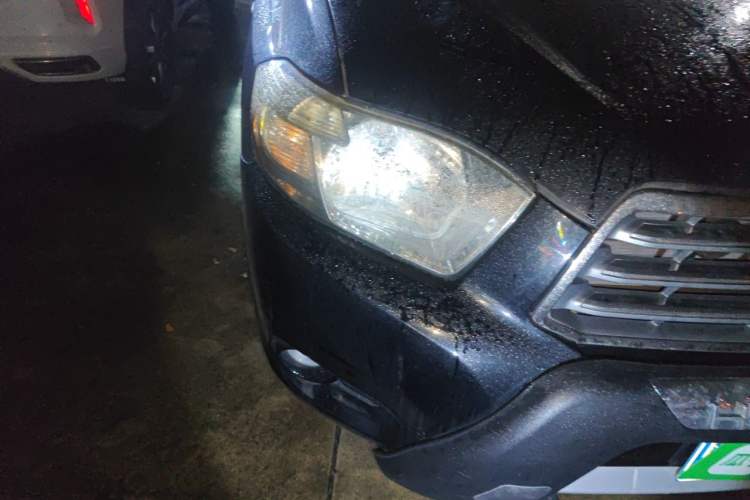 Used Toyota Highlander 2009 2.7L Two-Wheel Drive 7-Seater Luxury Edition Right Front Headlight