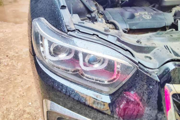 Used Toyota Highlander 2009 2.7L Two-Wheel Drive 7-Seater Supreme Edition Right Front Headlight