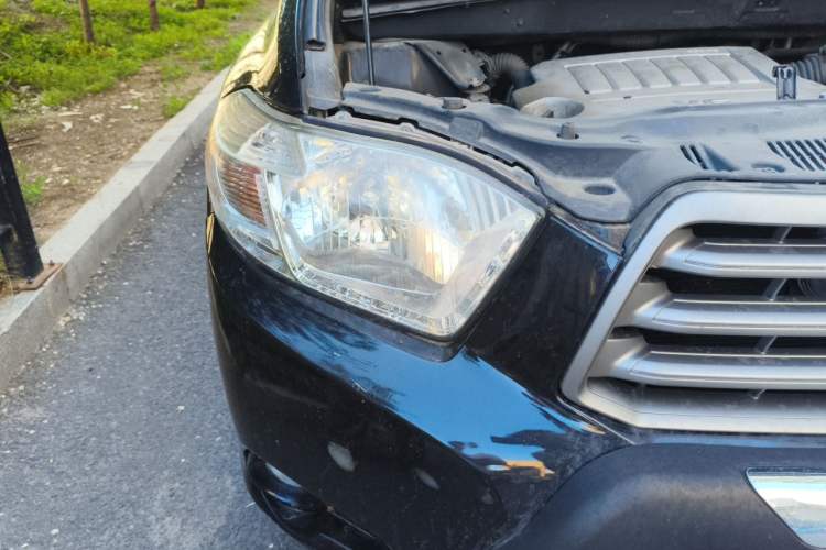 Used Toyota Highlander 2009 3.5L 4x4 7-Seater Elite Edition Right Front Headlight