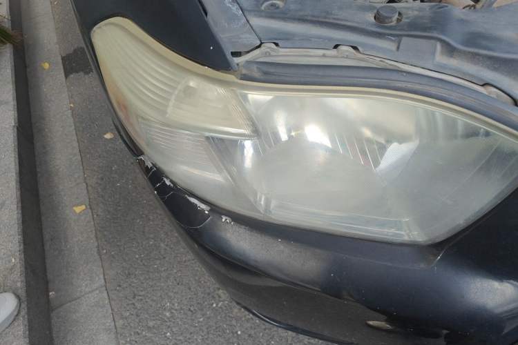 Used Toyota Highlander 2009 2.7L Two-Wheel Drive 7-Seater Luxury Edition Right Front Headlight