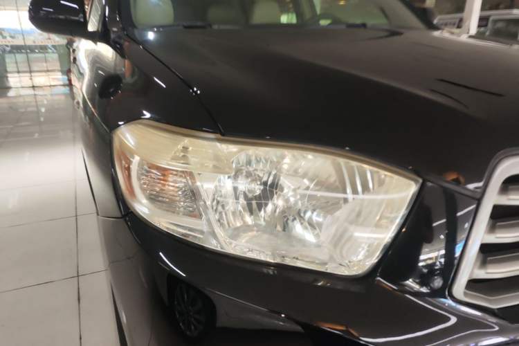 Used Toyota Highlander 2009 2.7L 2WD 7-Seater Elite Edition Right Front Headlight