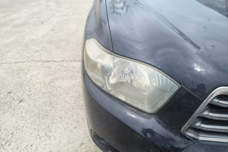 Used Toyota Highlander 2009 2.7L Two-Wheel Drive 5-Seater Sport Edition Right Front Headlight