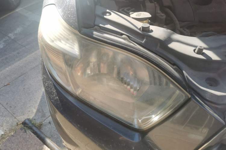 Used Toyota Highlander 2009 2.7L Two-Wheel Drive 7-Seater Luxury Edition Right Front Headlight