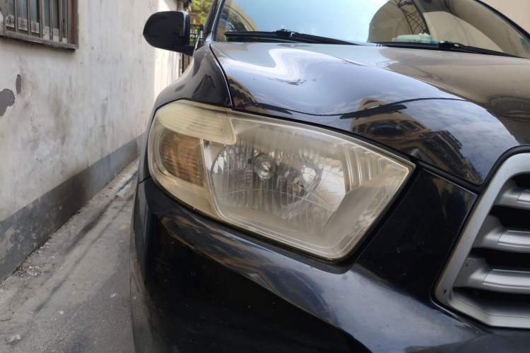 Used Toyota Highlander 2009 2.7L 2WD 5-Seater Elite Edition Right Front Headlight