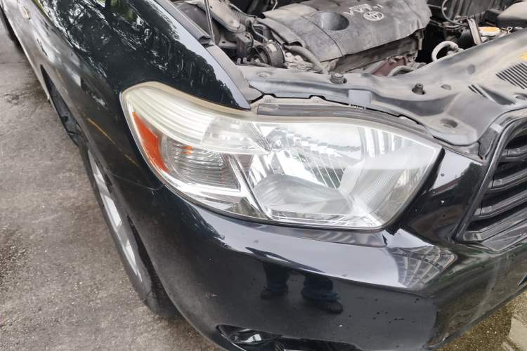 Used Toyota Highlander 2009 2.7L 2WD 5-Seater Elite Edition Right Front Headlight