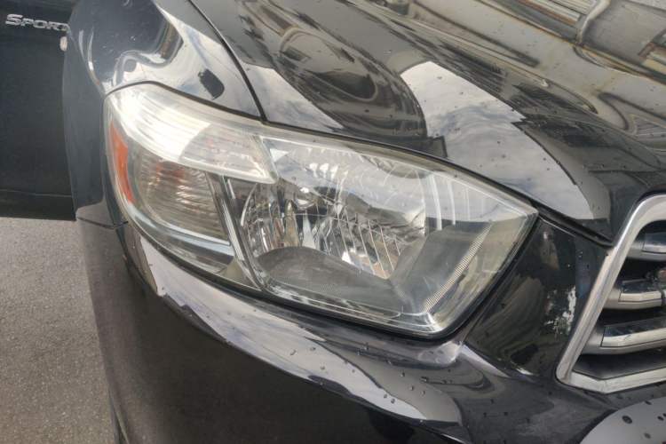 Used Toyota Highlander 2009 2.7L Two-Wheel Drive 7-Seater Luxury Navigation Edition Right Front Headlight