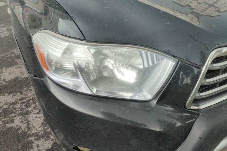 Used Toyota Highlander 2009 2.7L Two-Wheel Drive 7-Seater Luxury Edition Right Front Headlight