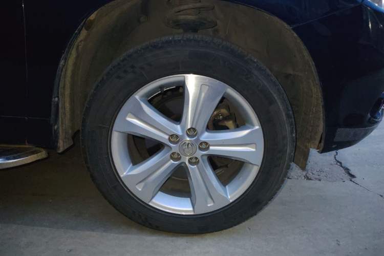 Used Toyota Highlander 2009 2.7L Two-Wheel Drive 7-Seater Supreme Edition Right Front Wheel Hub