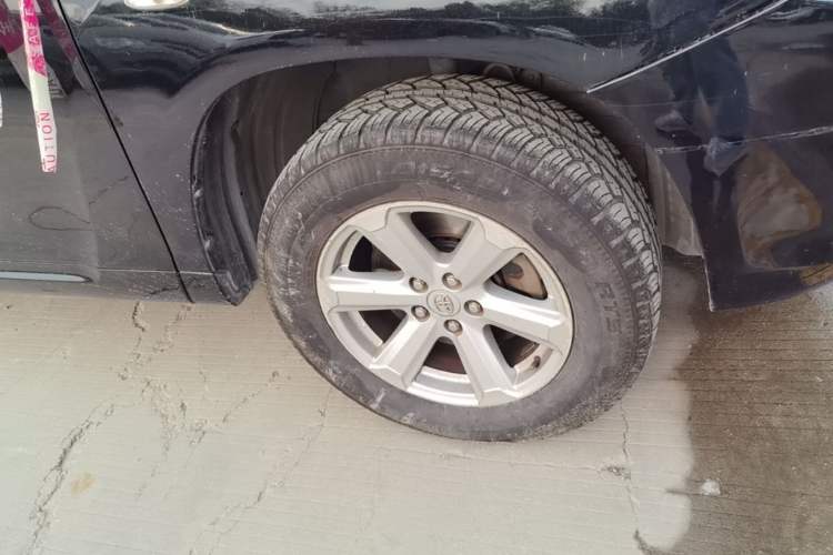 Used Toyota Highlander 2009 2.7L 2WD 5-Seater Elite Edition Right Front Wheel Hub