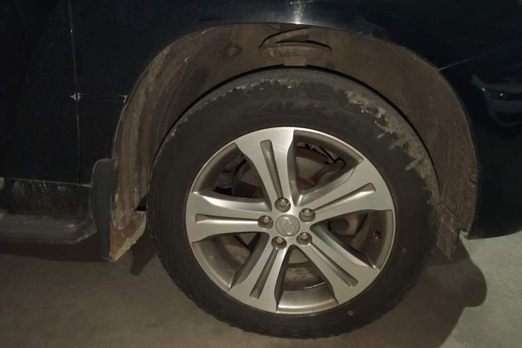 Used Toyota Highlander 2009 2.7L Two-Wheel Drive 7-Seater Luxury Navigation Edition Right Front Wheel Hub