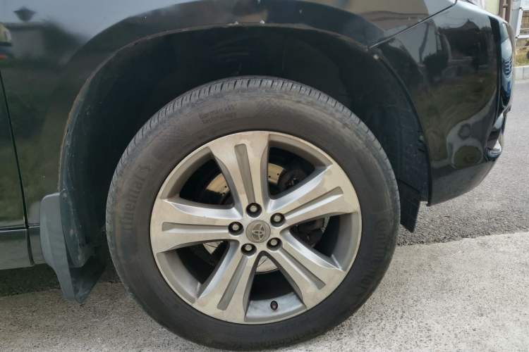 Used Toyota Highlander 2009 2.7L 2WD 5-Seater Elite Edition Right Front Wheel Hub