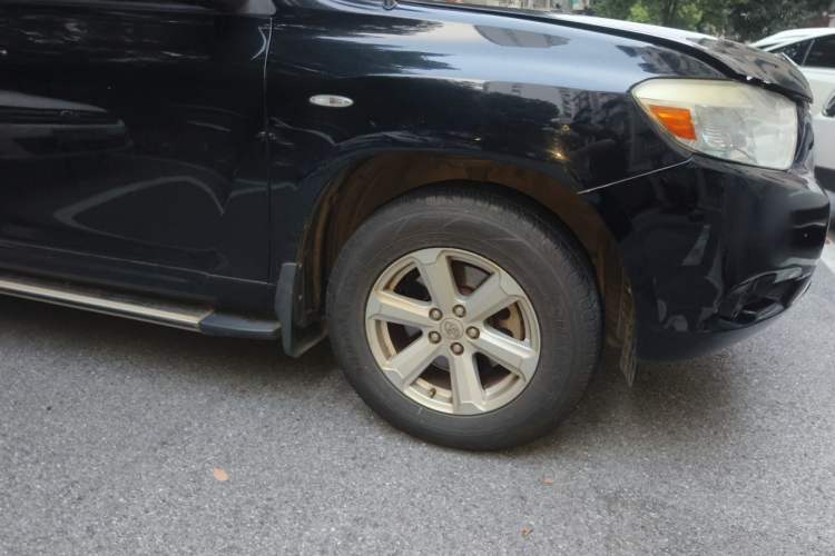 Used Toyota Highlander 2009 2.7L 2WD 5-Seater Elite Edition Right Front Wheel Hub