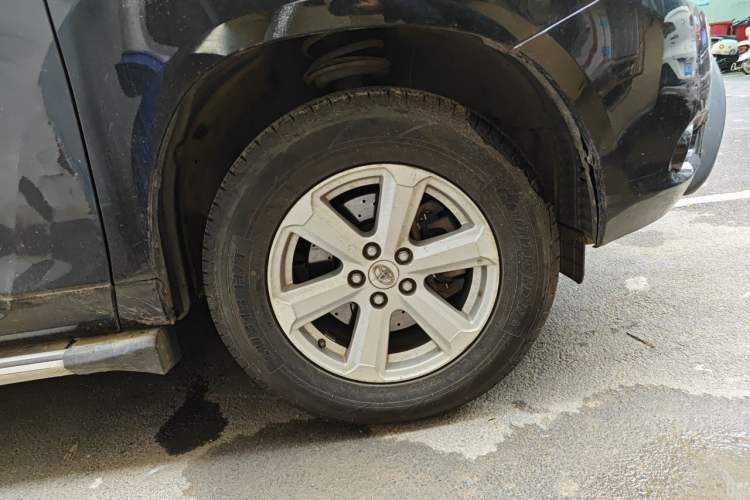 Used Toyota Highlander 2009 2.7L 2WD 5-Seater Elite Edition Right Front Wheel Hub